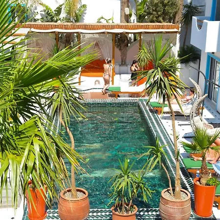 Casa De Nova Hotel *